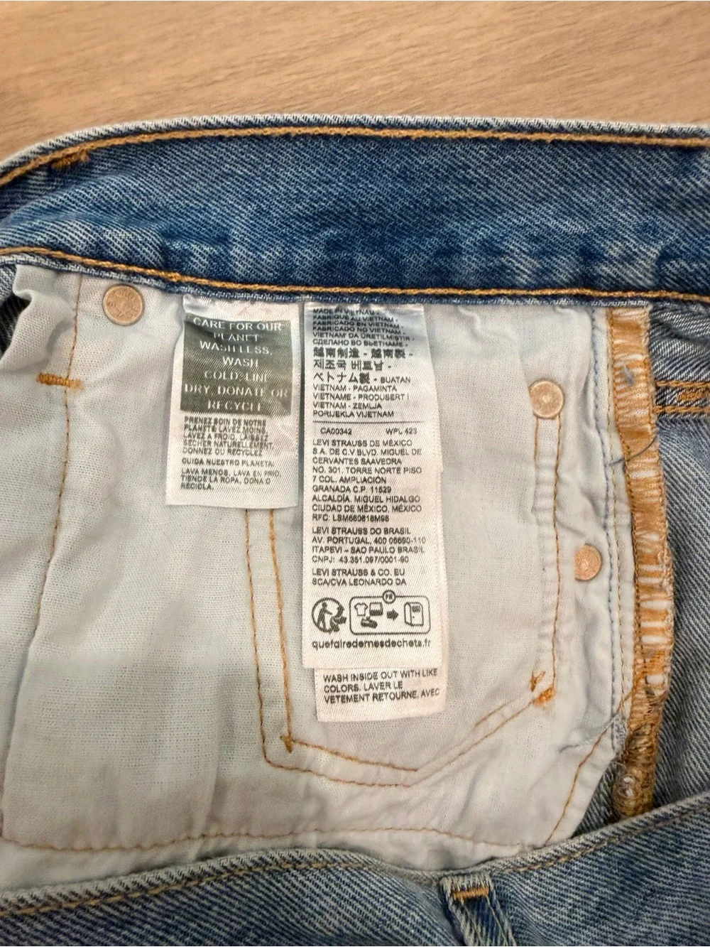 Levi's Distressed High-Rise Denim Shorts - Medium Blue